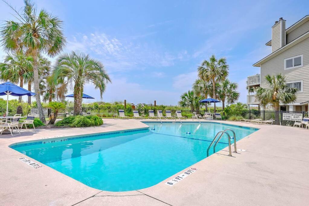 New Listing! Seagrove Villa 3A - Luxurious Ocean View! Isle of Palms Exterior photo
